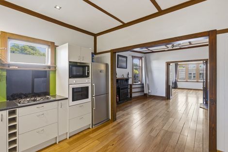 Photo of property in 42 Hinemoa Street, Paraparaumu, 5032