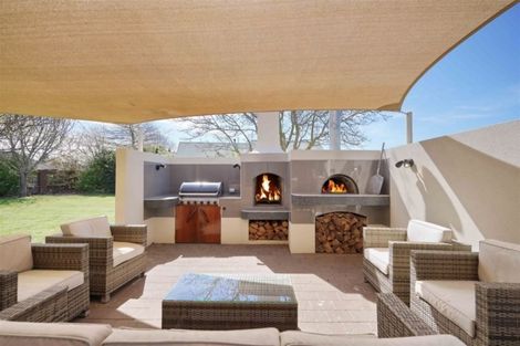 Photo of property in 19 Littles Lane, Woodend, 7610