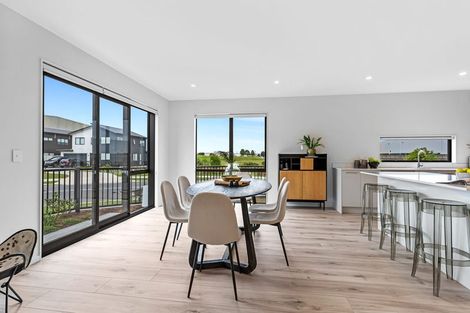 Photo of property in 44 Katikati Drive, Manurewa, Auckland, 2102