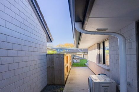 Photo of property in 32 Old Farm Road, Hamilton East, Hamilton, 3216