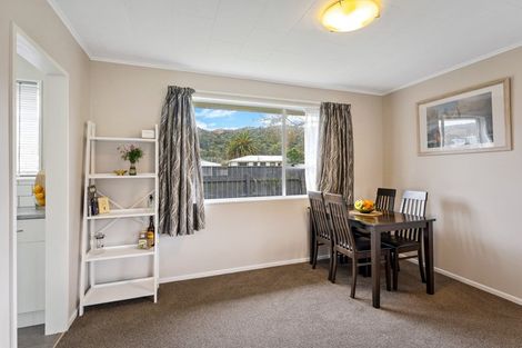 Photo of property in 2/17 Wimbledon Grove, Wainuiomata, Lower Hutt, 5014