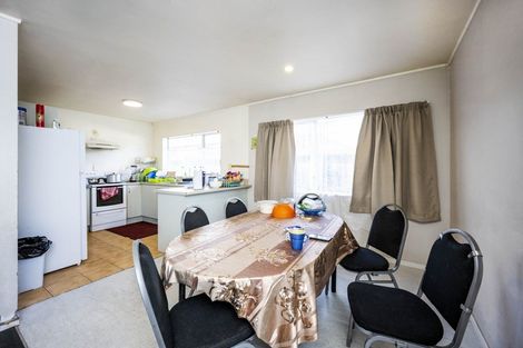Photo of property in 107 Crawford Avenue, Mangere Bridge, Auckland, 2022