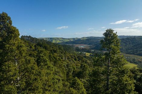 Photo of property in 15 Te Aute Ridge Road, Waitakere, Auckland, 0781