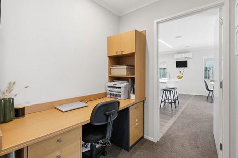 Photo of property in 11 Barometer Way, Pyes Pa, Tauranga, 3112