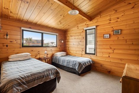 Photo of property in 165 Oceanbeach Road, Mount Maunganui, 3116