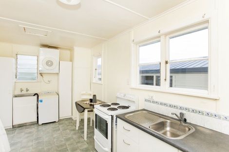 Photo of property in 9 Leon Street, Riverdale, Gisborne, 4010