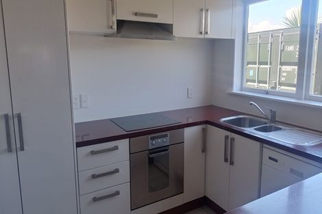 Photo of property in 11 Jenelin Road, Glendene, Auckland, 0602