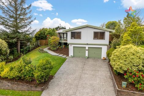 Photo of property in 3 Seymour Grove, Kingsley Heights, Upper Hutt, 5018