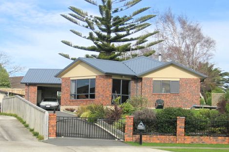 Photo of property in 27 Westview Place, Western Heights, Hamilton, 3200