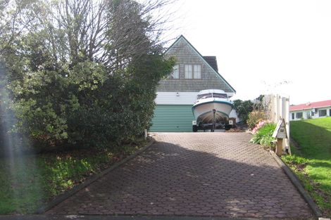 Photo of property in 36 Deodar Place, Totara Heights, Auckland, 2105