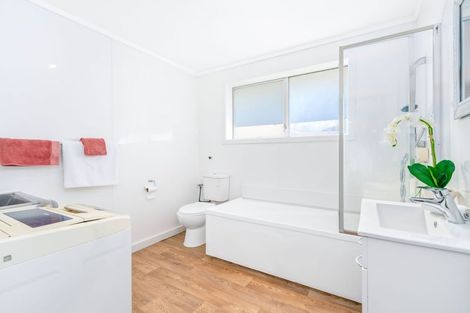 Photo of property in 2/54 Devon Street, Sydenham, Christchurch, 8023