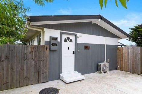 Photo of property in 7d Yeoman Place, Howick, Auckland, 2014