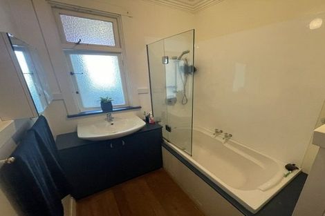 Photo of property in 16 Forbes Street, Balaclava, Dunedin, 9011