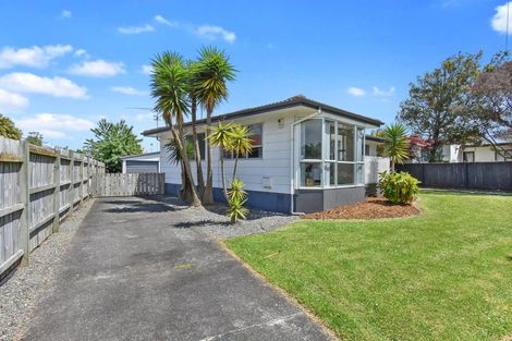 Photo of property in 83 Everglade Drive, Goodwood Heights, Auckland, 2105