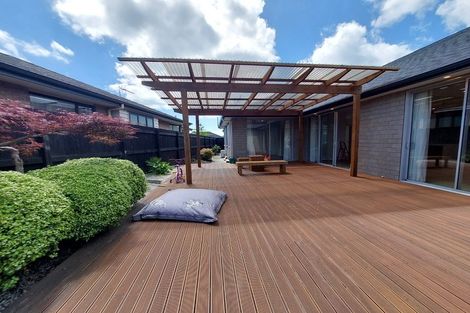 Photo of property in 28 Jelas Drive, Riverhead, 0820