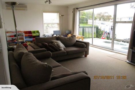 Photo of property in 10 Helvetia Drive, Browns Bay, Auckland, 0630