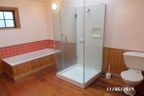 Photo of property in 8 Hawker Street, Mount Victoria, Wellington, 6011