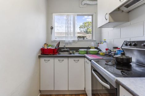 Photo of property in 2/46 School Road, Morningside, Auckland, 1021
