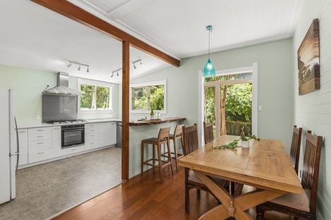 Photo of property in 12 Karioi Crescent, Raglan, 3225