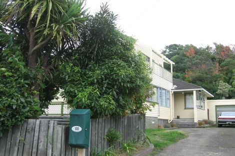 Photo of property in 100 Redwood Avenue, Tawa, Wellington, 5028