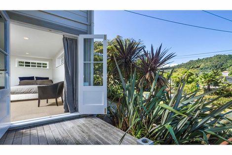 Photo of property in 26 Tipahi Street, Nelson South, Nelson, 7010