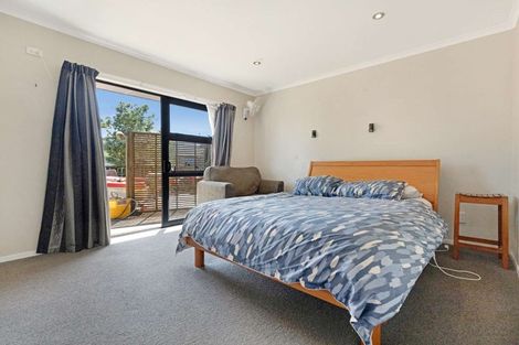 Photo of property in 32 Willow Avenue, Hannahs Bay, Rotorua, 3010