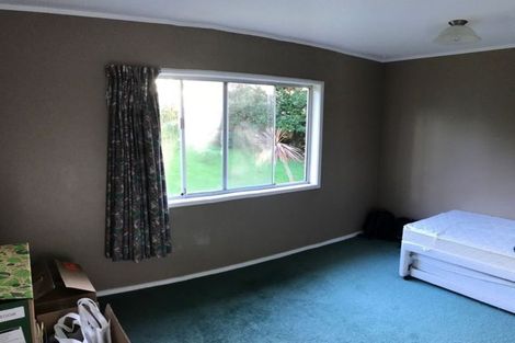 Photo of property in 27 Taurus Crescent, Beach Haven, Auckland, 0626
