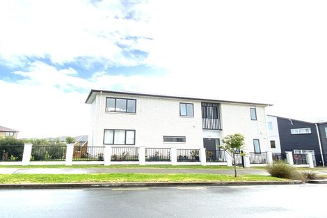 Photo of property in 50 Cloonlyon Drive, Flat Bush, Auckland, 2019