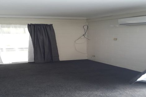 Photo of property in 14 Tatyana Place, Massey, Auckland, 0614
