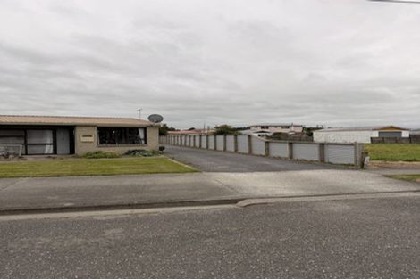 Photo of property in 1-12/71 Main Street, Mataura, 9712