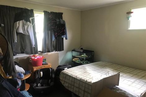 Photo of property in 40 Tahi Terrace, Glen Eden, Auckland, 0602