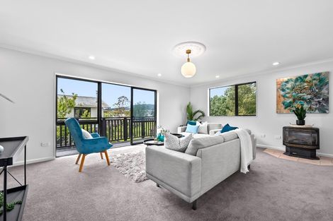 Photo of property in 54 Norana Road, Timberlea, Upper Hutt, 5018