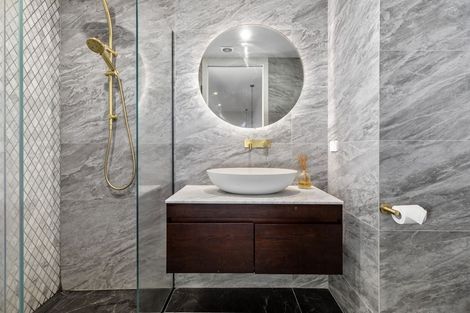 Photo of property in 58c Potter Avenue, Northcote, Auckland, 0627