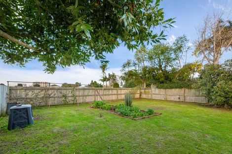 Photo of property in 3 Barberry Lane, Te Atatu Peninsula, Auckland, 0610