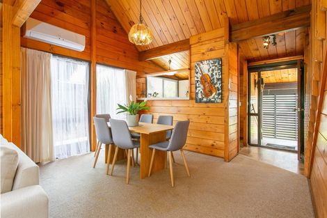 Photo of property in 27a Hamilton Road, Cambridge, 3434