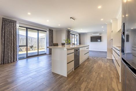 Photo of property in 4 Silicon Way, Fitzherbert, Palmerston North, 4410