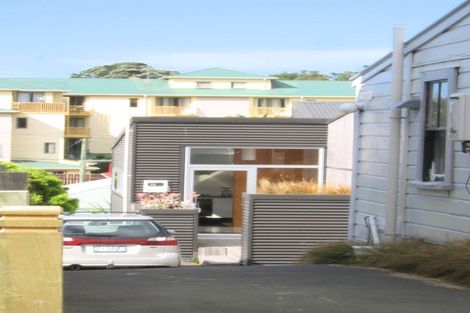 Photo of property in 87a Te Wharepouri Street, Berhampore, Wellington, 6023