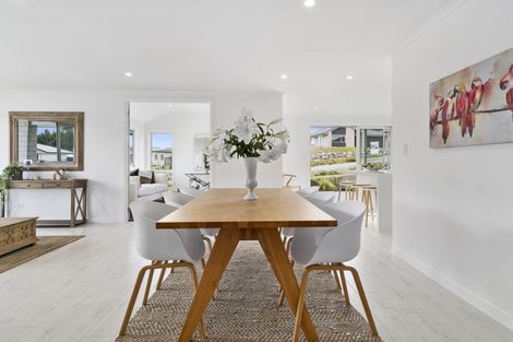 Photo of property in 21 Pakanga Grove, Pyes Pa, Tauranga, 3112