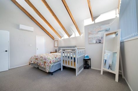 Photo of property in 2/46a Captain Scott Road, Glen Eden, Auckland, 0602