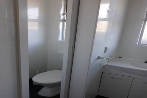 Photo of property in 203 Fitzherbert Avenue, West End, Palmerston North, 4410