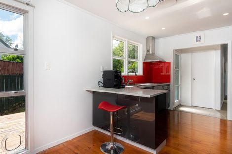 Photo of property in 86 Universal Drive, Henderson, Auckland, 0610