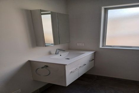 Photo of property in 3a Lesa Annis Place, Henderson, Auckland, 0612