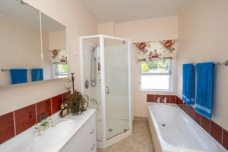 Photo of property in 255 No 1 Line, Tauwharenikau, Tauherenikau, 5771