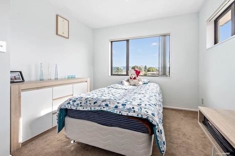 Photo of property in 93 Waitaki Street, Henderson, Auckland, 0612