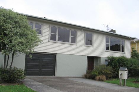 Photo of property in 96 Redwood Avenue, Tawa, Wellington, 5028