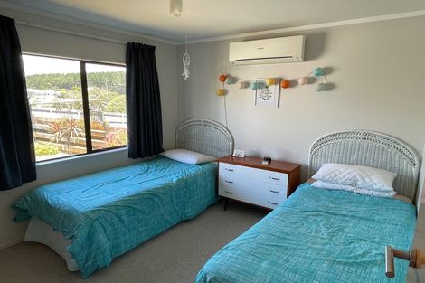 Photo of property in 36 Kahukura Avenue, Waitarere Beach, Levin, 5510