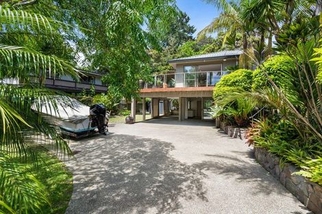 Photo of property in 23a Waiora Road, Stanmore Bay, Whangaparaoa, 0932