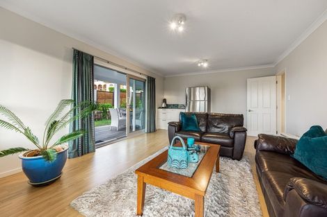 Photo of property in 7 Star Place, Cockle Bay, Auckland, 2014