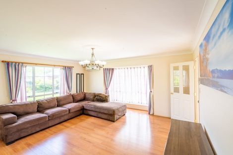 Photo of property in 2 Rosebank Avenue, Kelvin Grove, Palmerston North, 4414