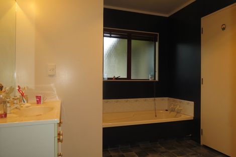 Photo of property in 190 Taylor Avenue, Te Awamutu, 3800